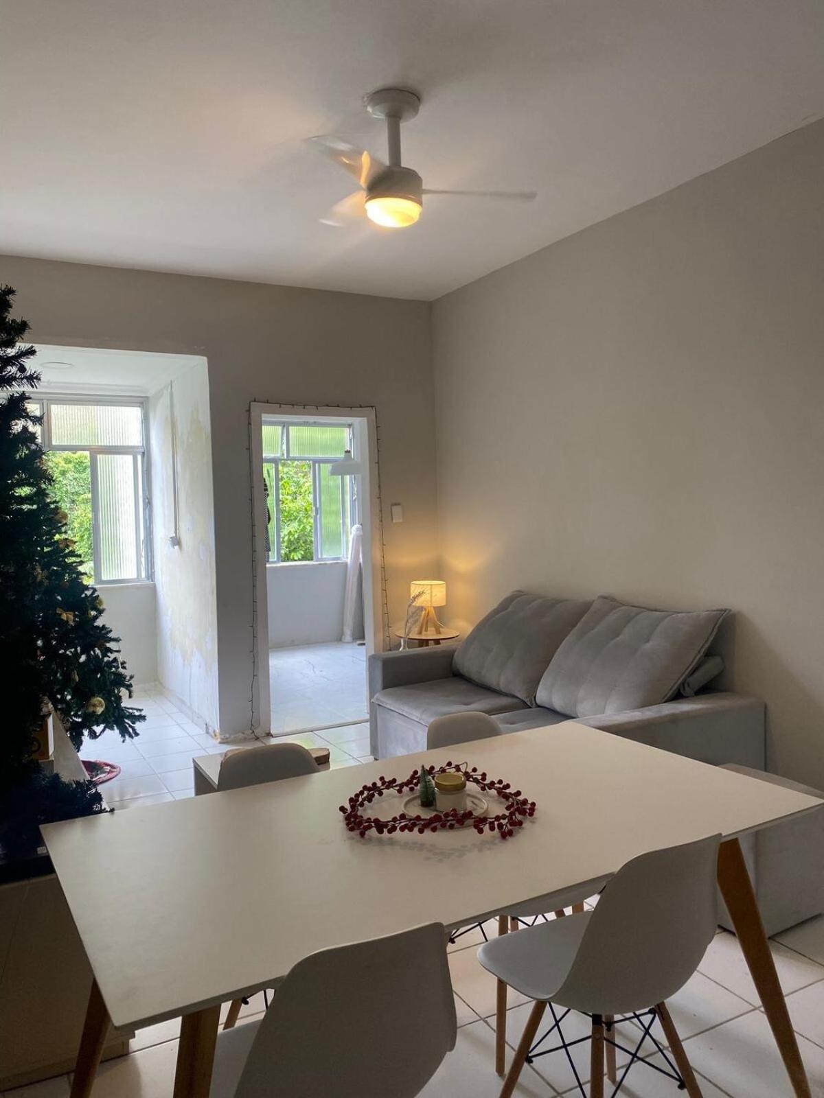 Em Copacabana Apartment